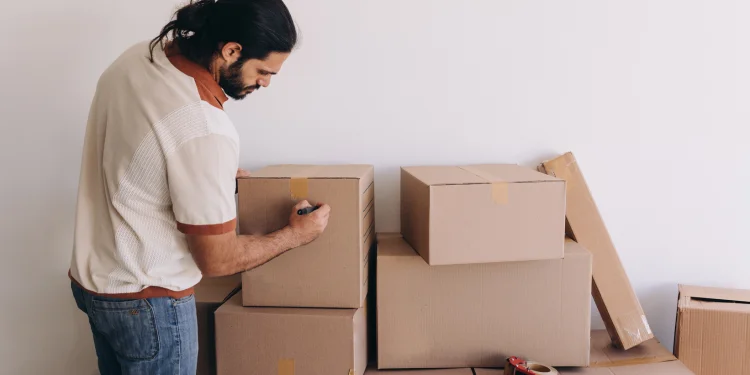 packing the boxes plain t-shirts india